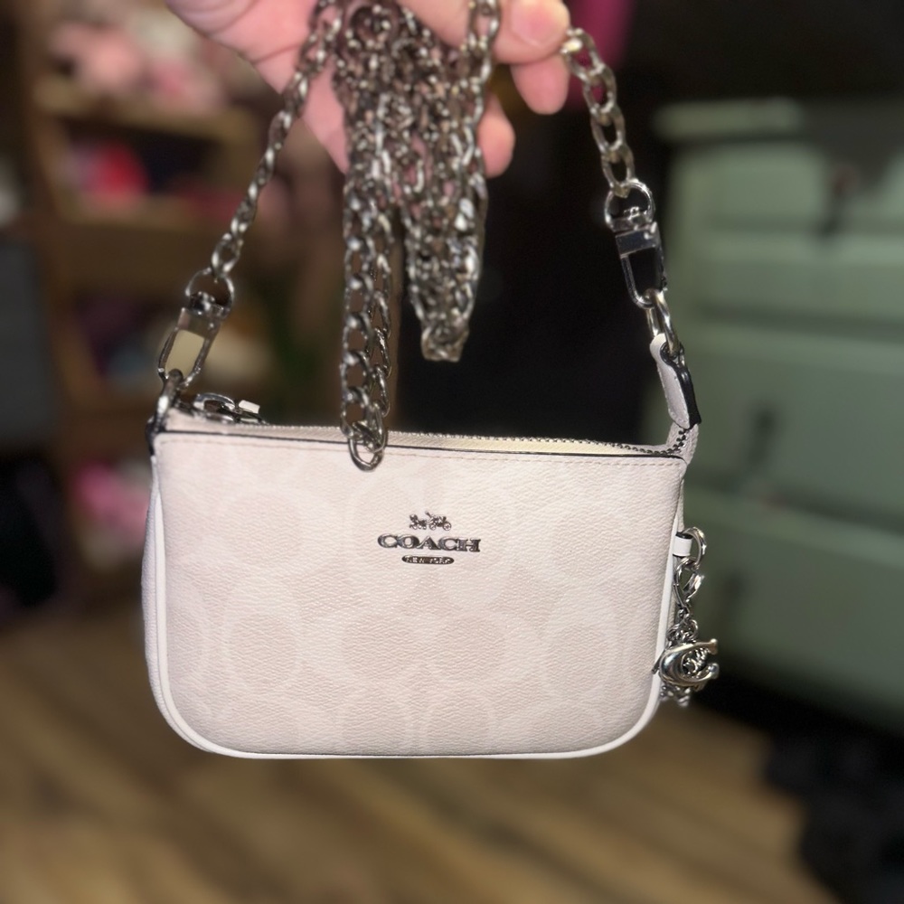 coach nolita 15